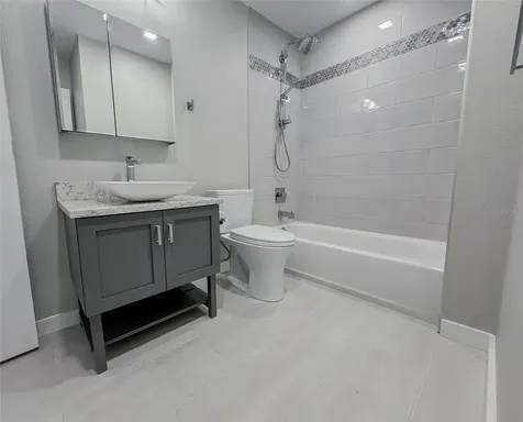 3038 Ringwood Meadow Sarasota FL 34235
