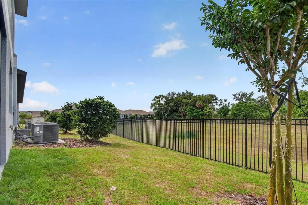7050 Ripple Pond Loop Zephyrhills FL 33541