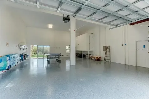 2424 Bay Drive Bradenton FL 34207