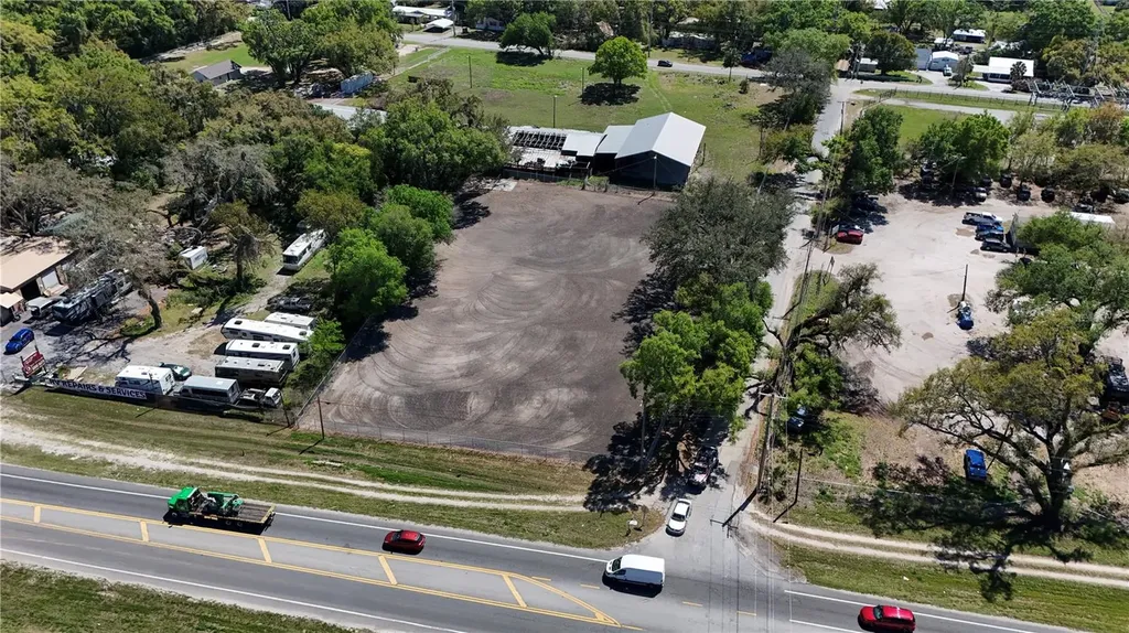 11703 N Us 301 Highway Thonotosassa FL 33592
