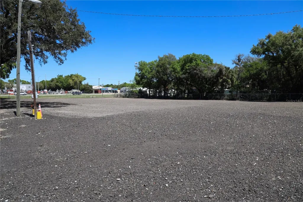 11703 N Us 301 Highway Thonotosassa FL 33592