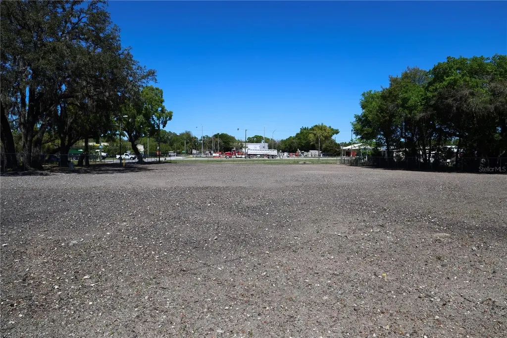 11703 N Us 301 Highway Thonotosassa FL 33592