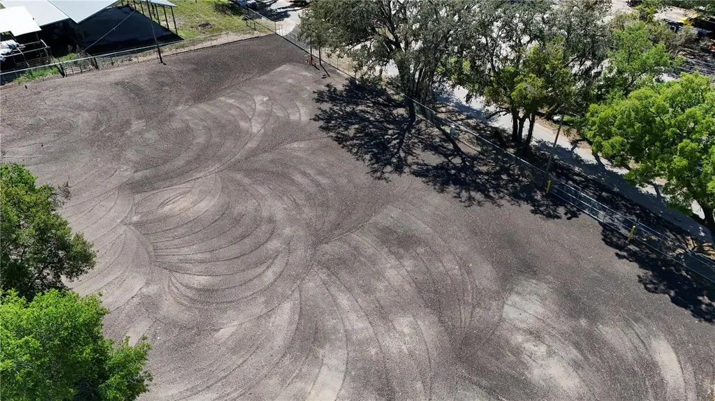 11703 N Us 301 Highway Thonotosassa FL 33592