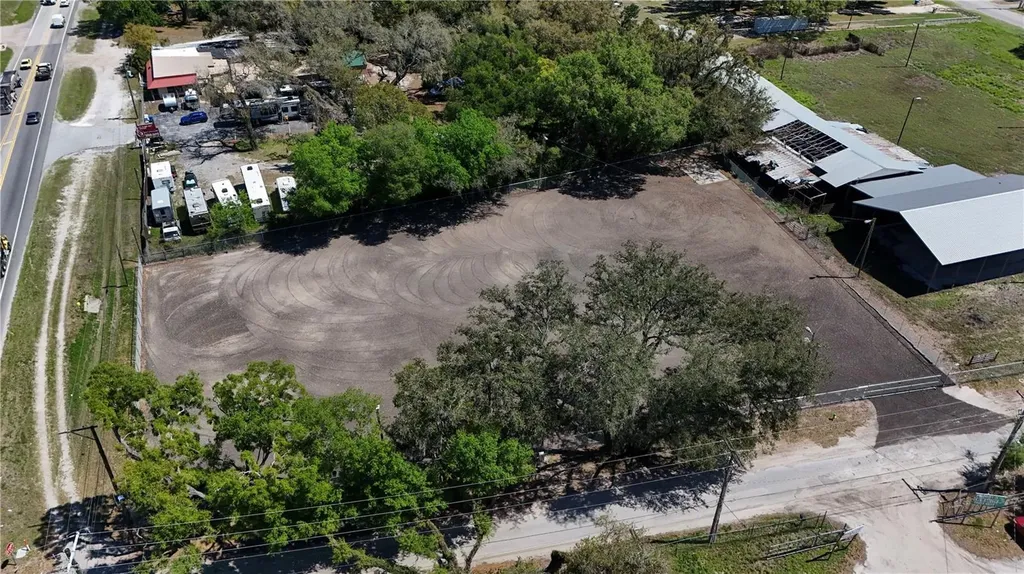 11703 N Us 301 Highway Thonotosassa FL 33592