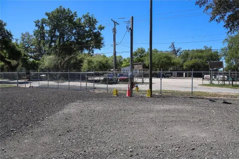 11703 N Us 301 Highway Thonotosassa FL 33592