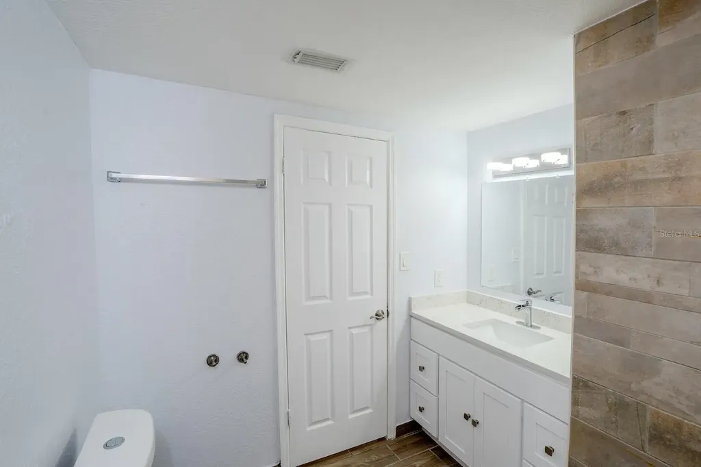 503 Moore Avenue Seffner FL 33584