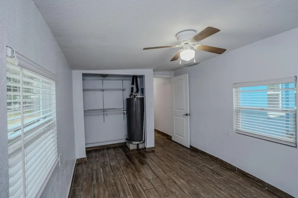 503 Moore Avenue Seffner FL 33584