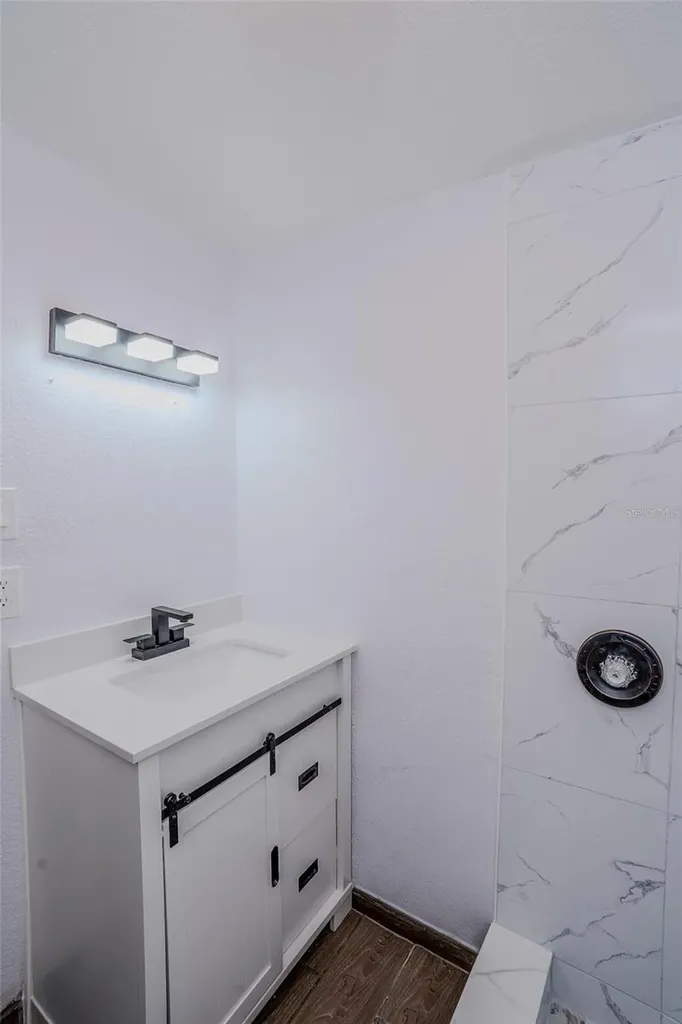 503 Moore Avenue Seffner FL 33584