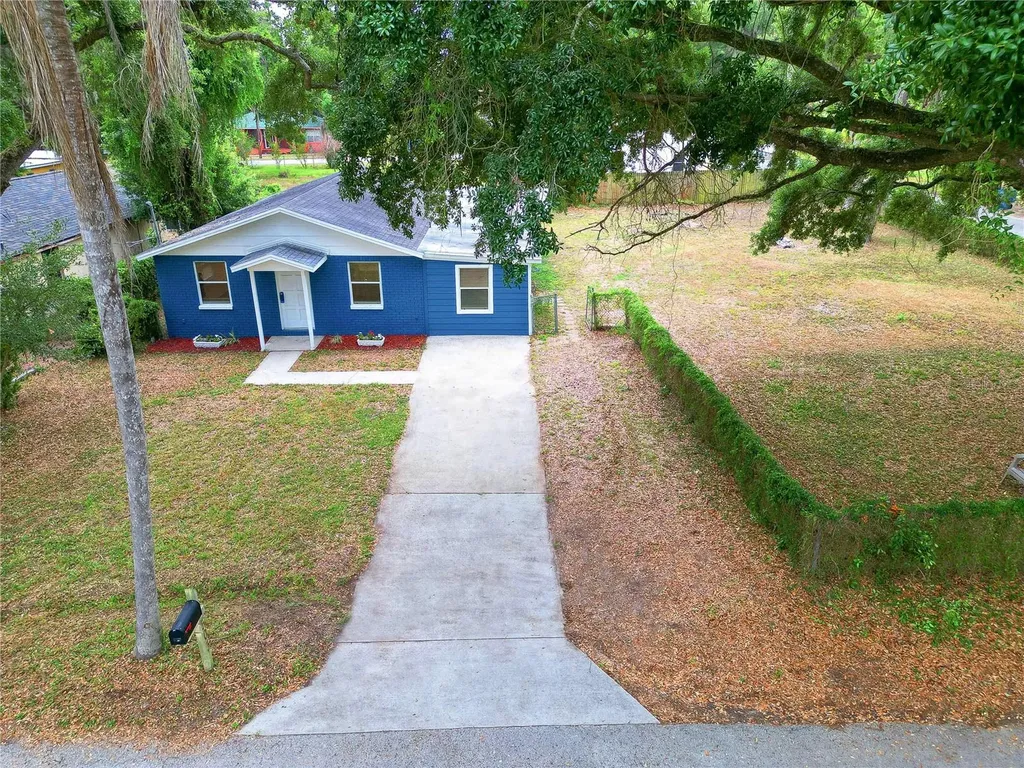 503 Moore Avenue Seffner FL 33584
