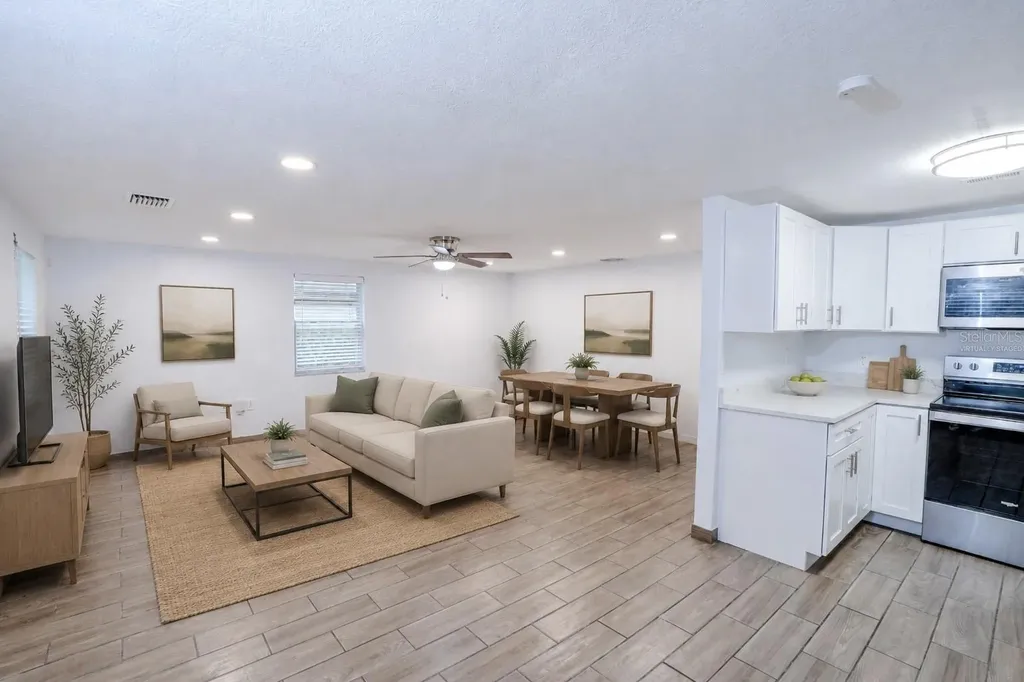 503 Moore Avenue Seffner FL 33584