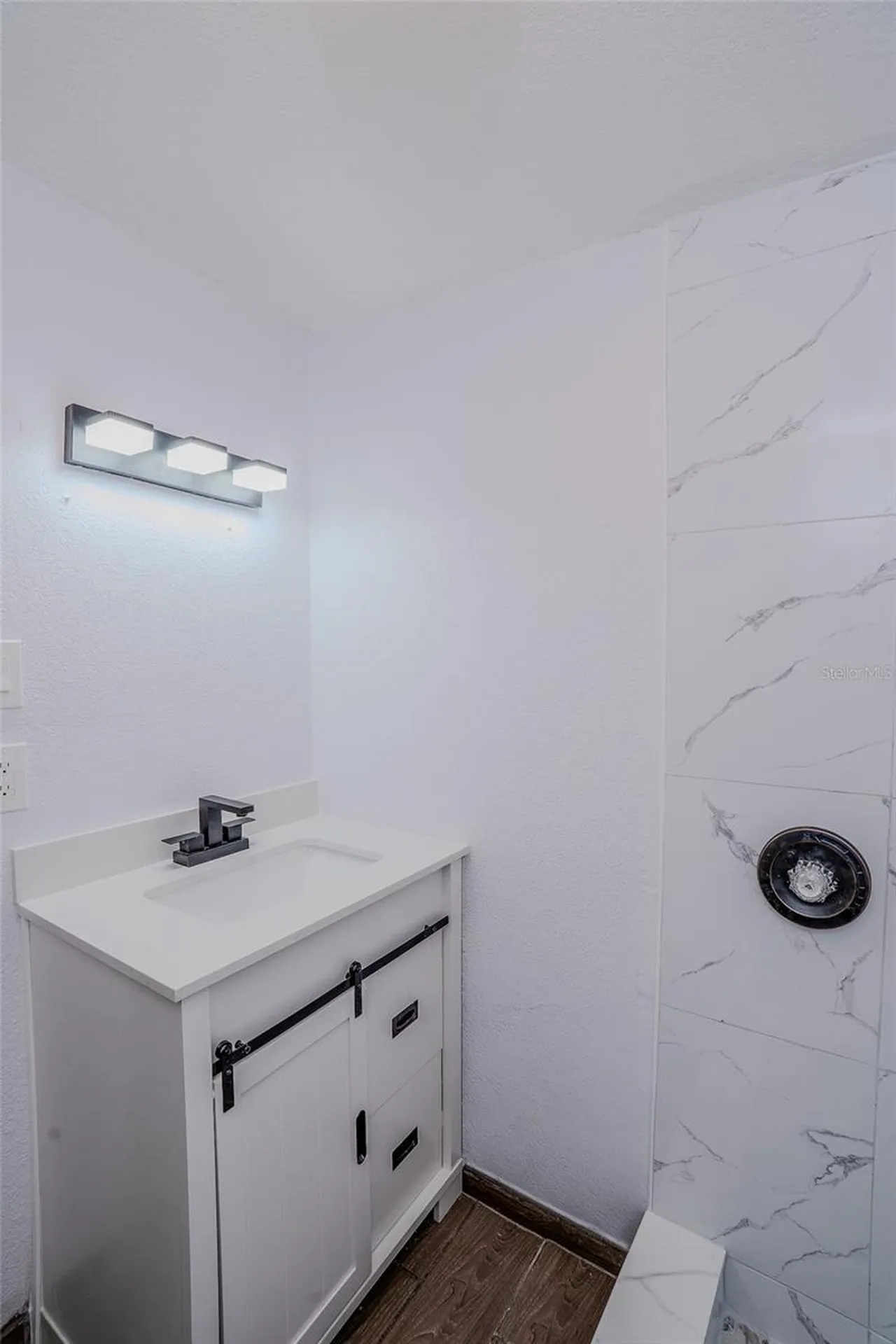 503 Moore Avenue Seffner FL 33584