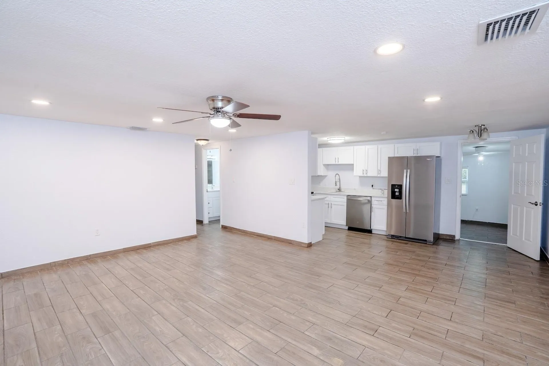 503 Moore Avenue Seffner FL 33584