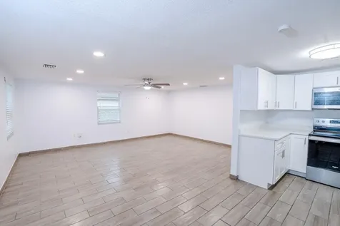 503 Moore Avenue Seffner FL 33584