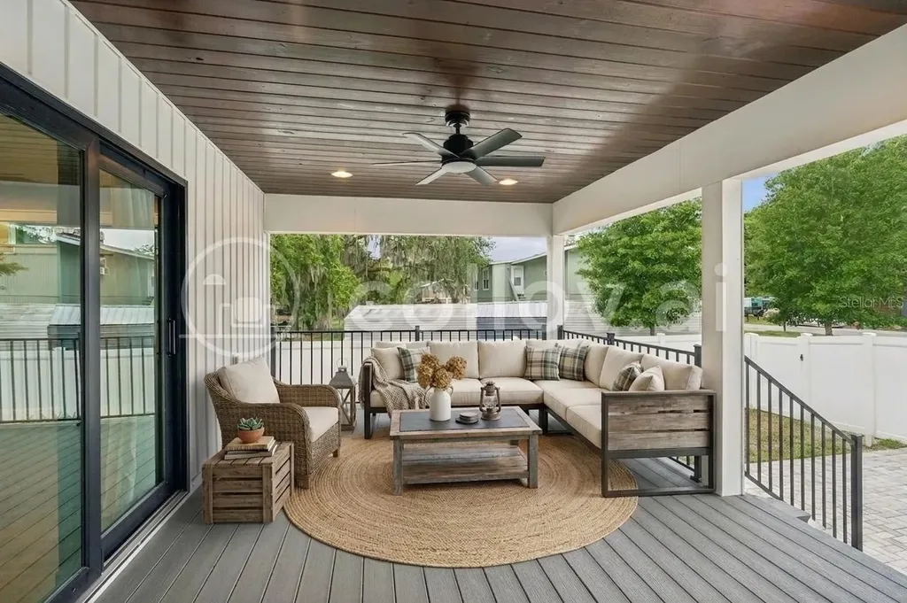 4777 Cr 306a Lake Panasoffkee FL 33538