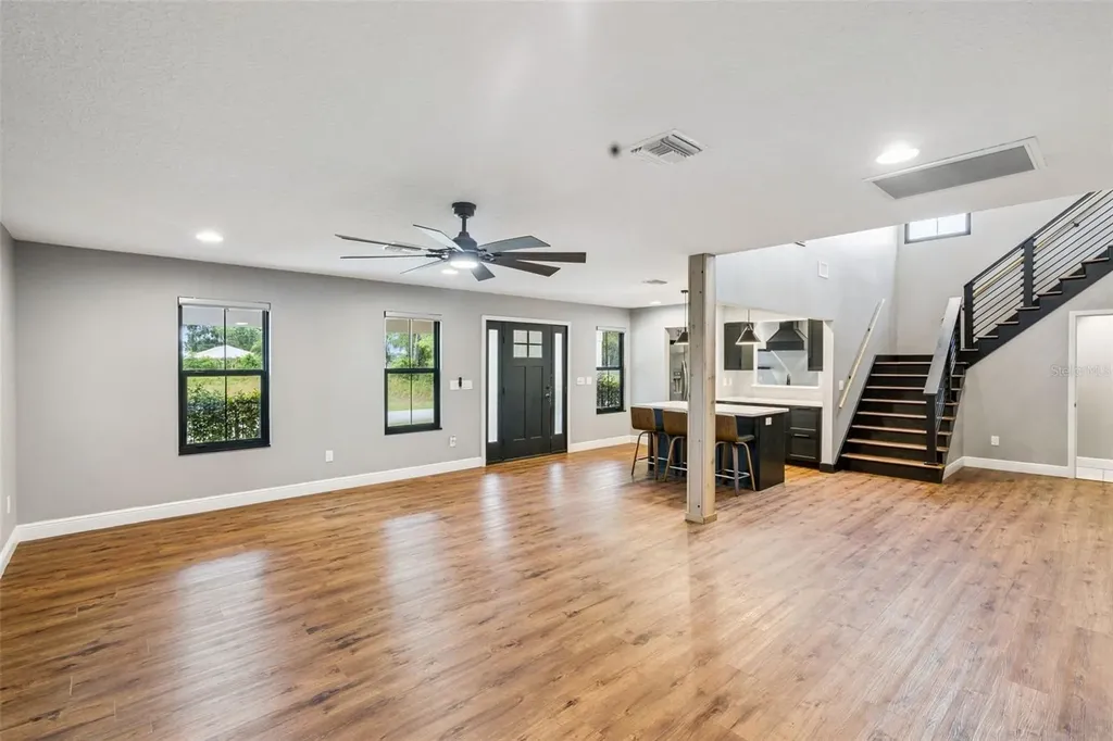 4777 Cr 306a Lake Panasoffkee FL 33538