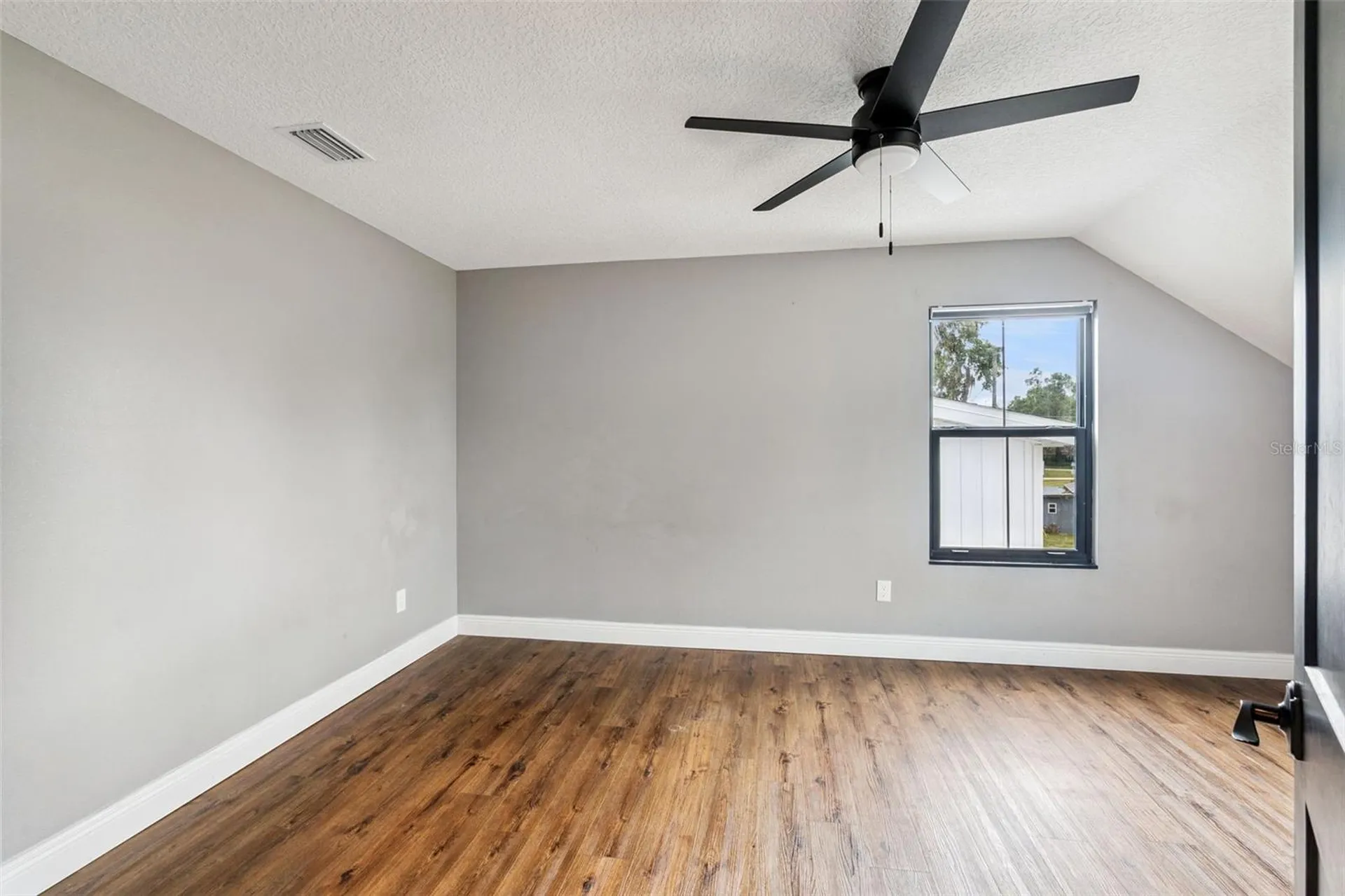 4777 Cr 306a Lake Panasoffkee FL 33538