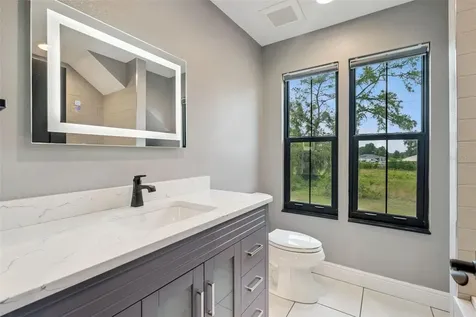 4777 Cr 306a Lake Panasoffkee FL 33538