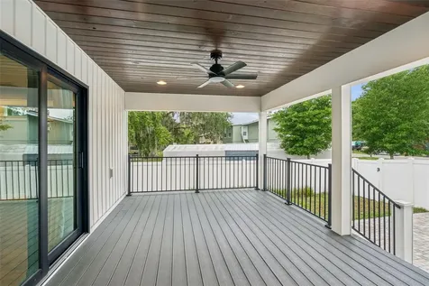 4777 Cr 306a Lake Panasoffkee FL 33538