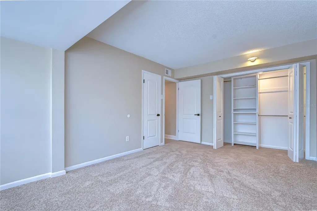 4222 Fairway Circle Tampa FL 33618