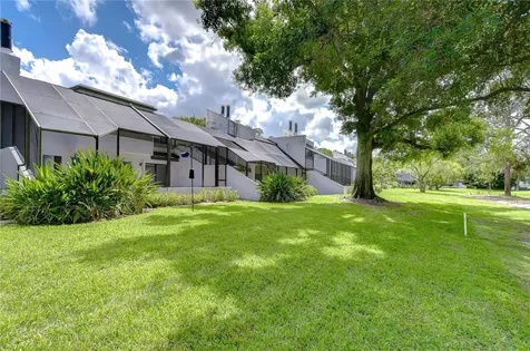 4222 Fairway Circle Tampa FL 33618