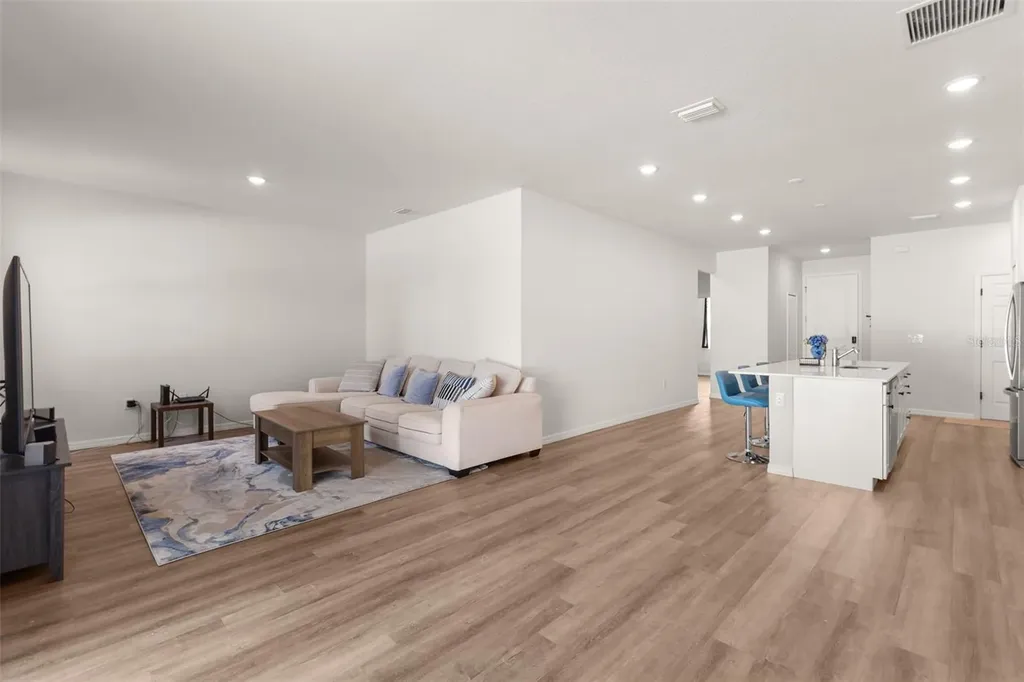 802 Damek Terrace SW Palm Bay FL 32908