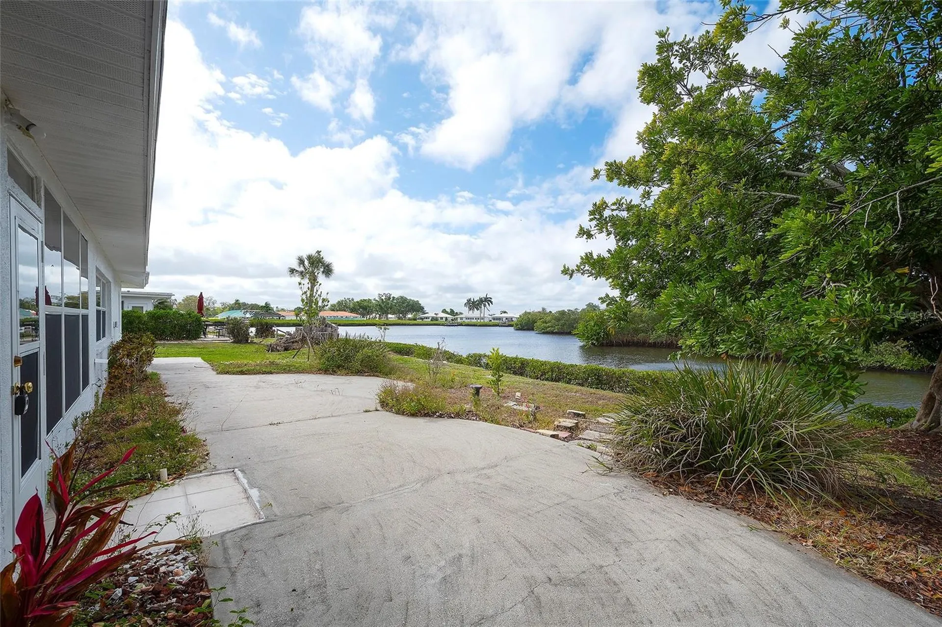 3810 Joyce Drive Bradenton FL 34208