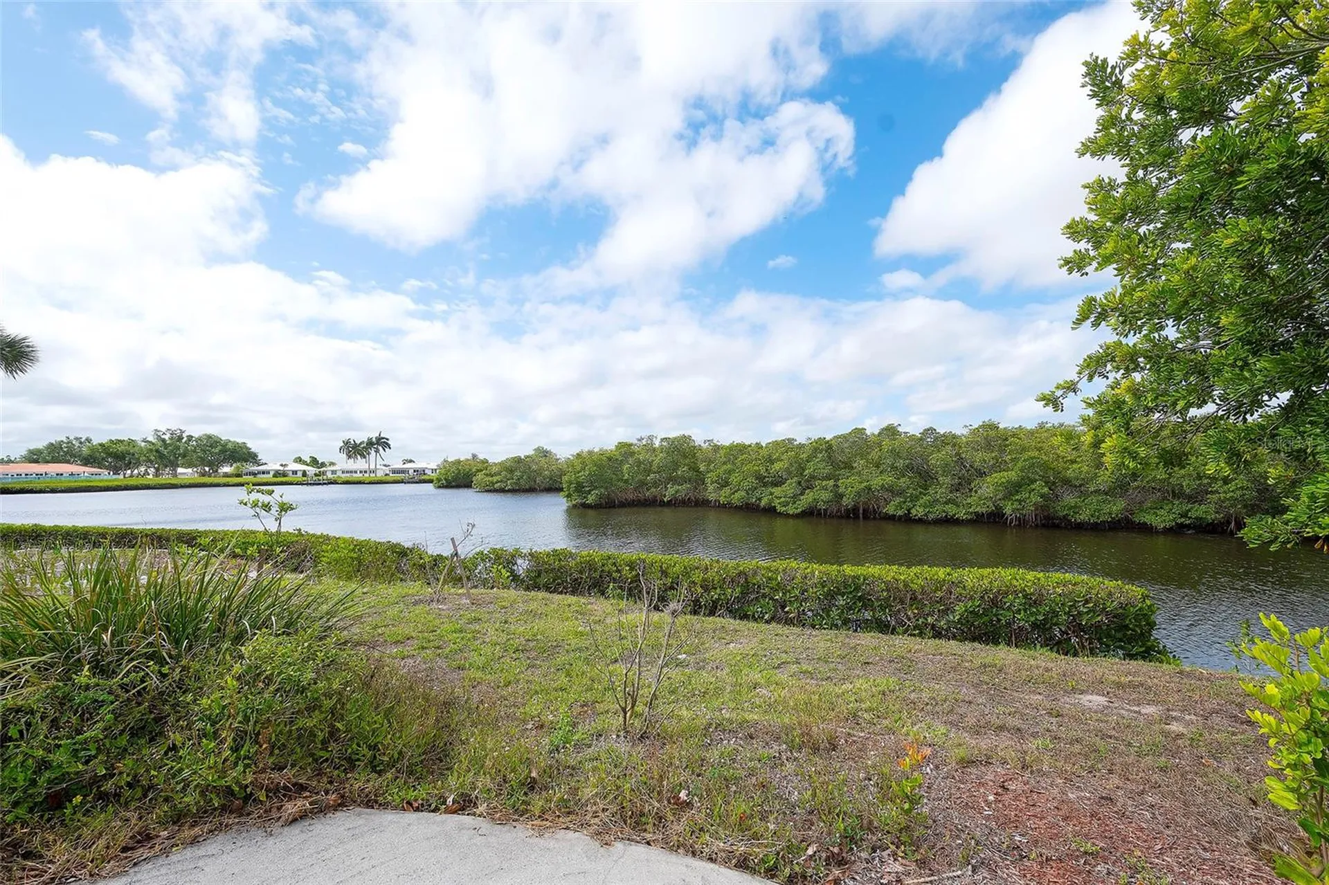 3810 Joyce Drive Bradenton FL 34208