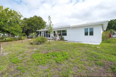 3810 Joyce Drive Bradenton FL 34208