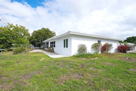 3810 Joyce Drive Bradenton FL 34208