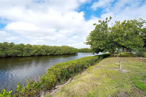 3810 Joyce Drive Bradenton FL 34208