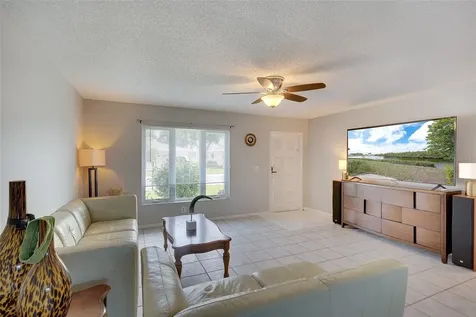 3810 Joyce Drive Bradenton FL 34208