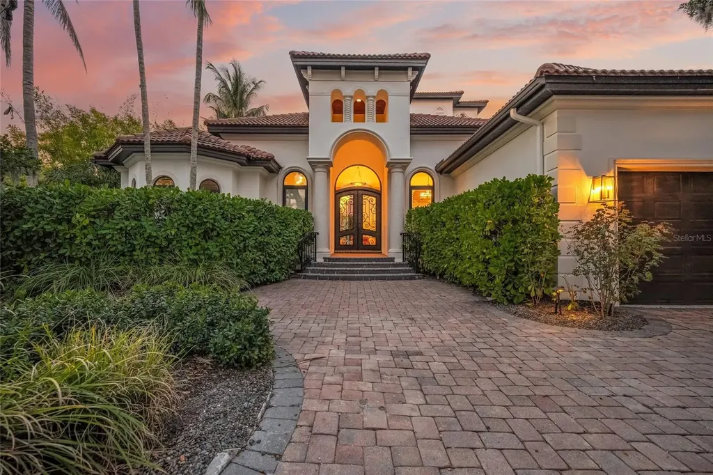 1451 Rebecca Lane Sarasota FL 34231
