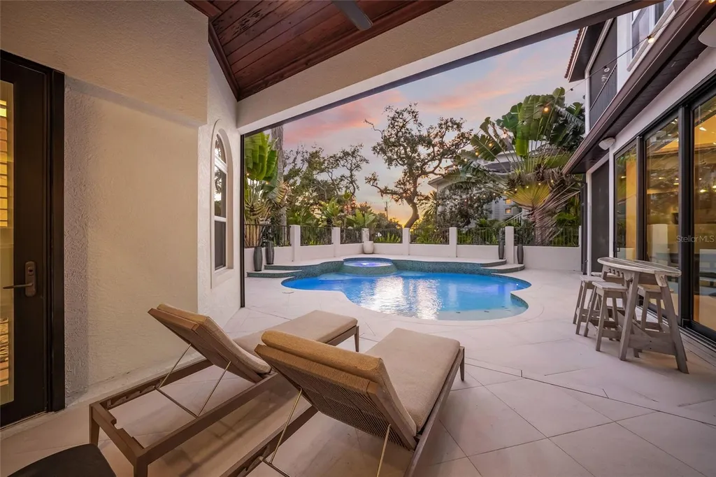 1451 Rebecca Lane Sarasota FL 34231