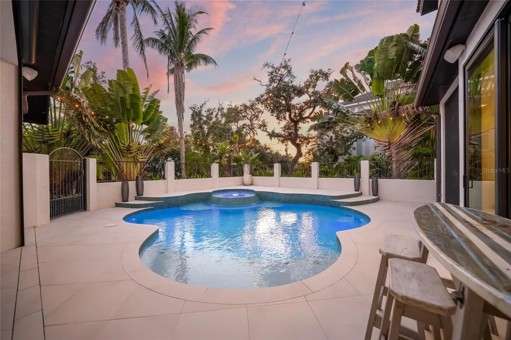 1451 Rebecca Lane Sarasota FL 34231