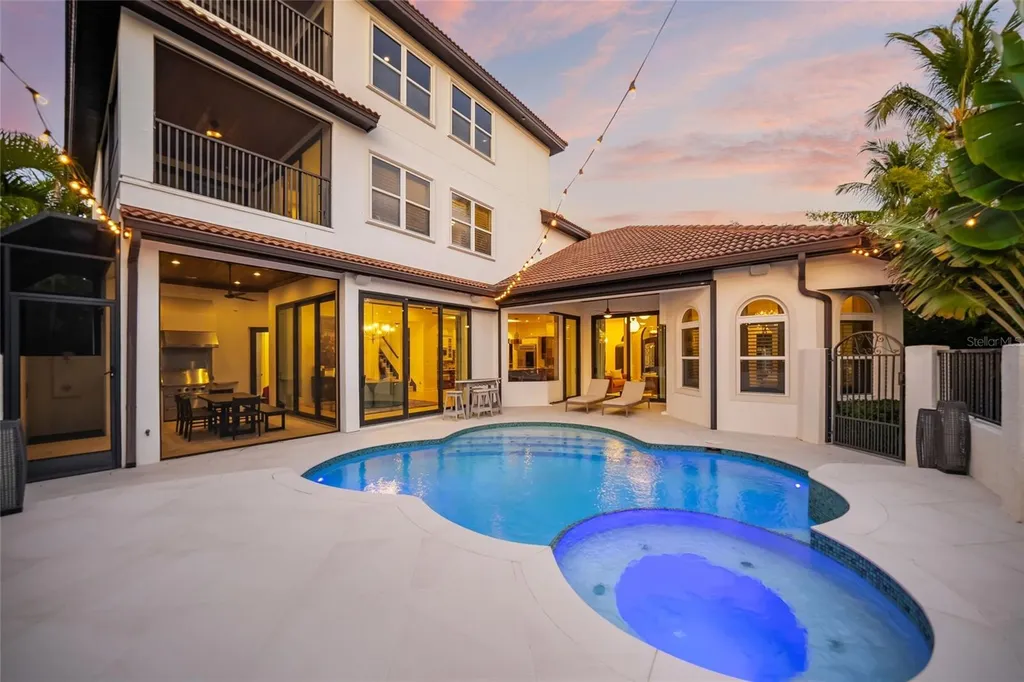 1451 Rebecca Lane Sarasota FL 34231