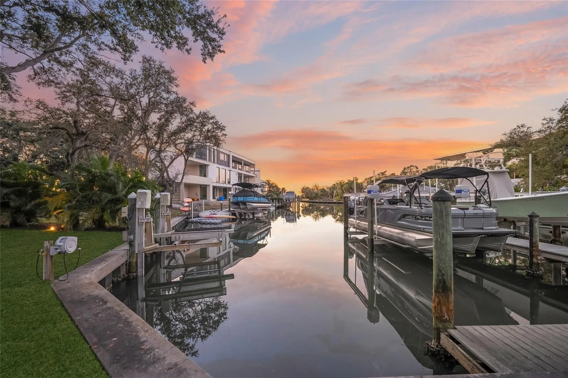 1451 Rebecca Lane Sarasota FL 34231