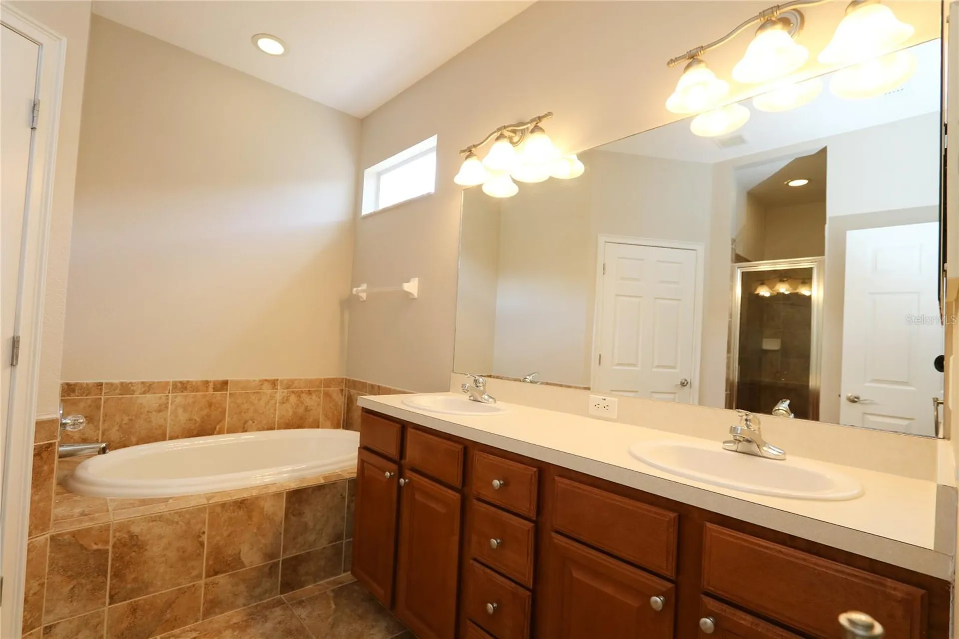 622 Breezeway Court Brandon FL 33511