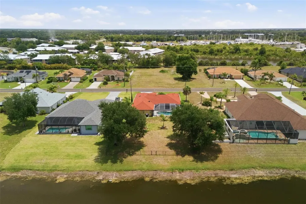894 Boundary Boulevard Rotonda West FL 33947