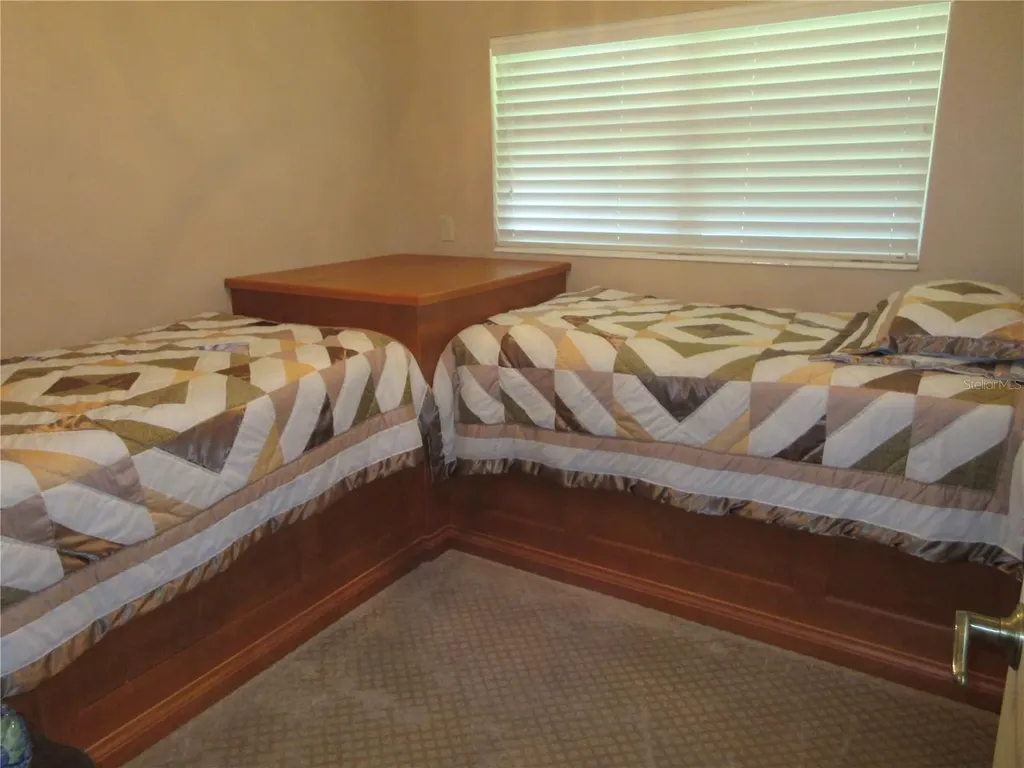 902 N Crystal Terrace Plant City FL 33563
