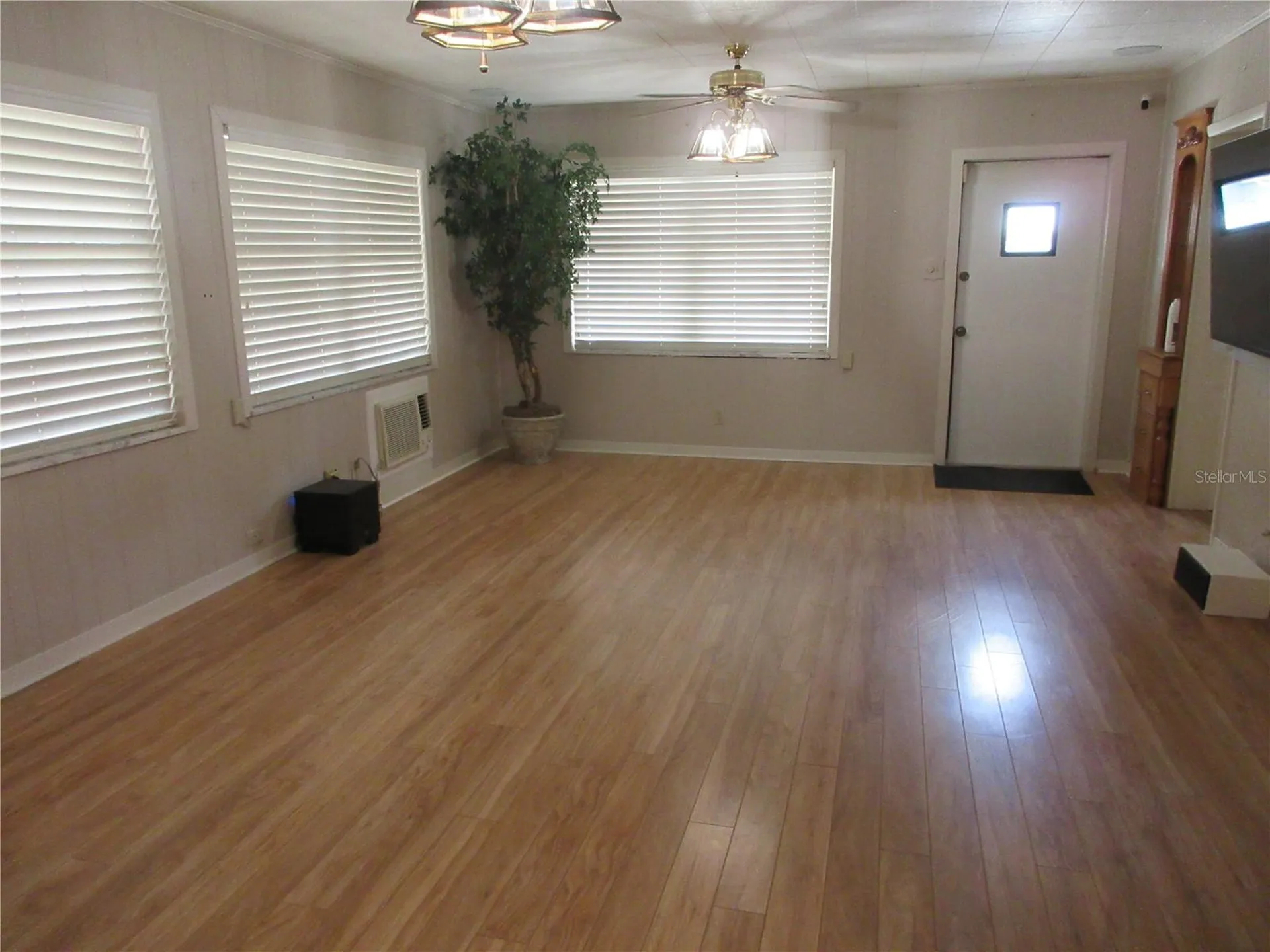 902 N Crystal Terrace Plant City FL 33563