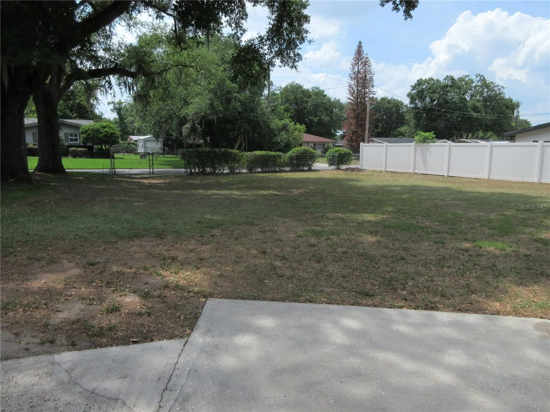 902 N Crystal Terrace Plant City FL 33563