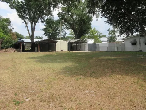 902 N Crystal Terrace Plant City FL 33563