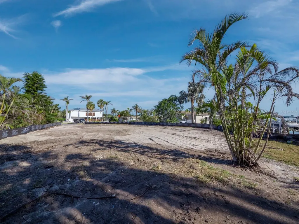 500 Outrigger Lane Longboat Key FL 34228