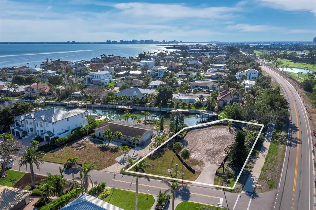 500 Outrigger Lane Longboat Key FL 34228