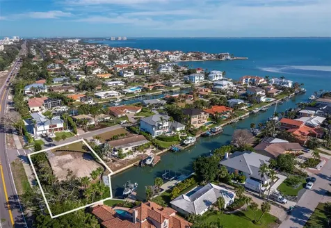 500 Outrigger Lane Longboat Key FL 34228