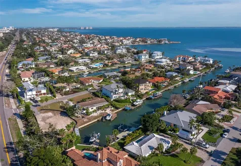 500 Outrigger Lane Longboat Key FL 34228