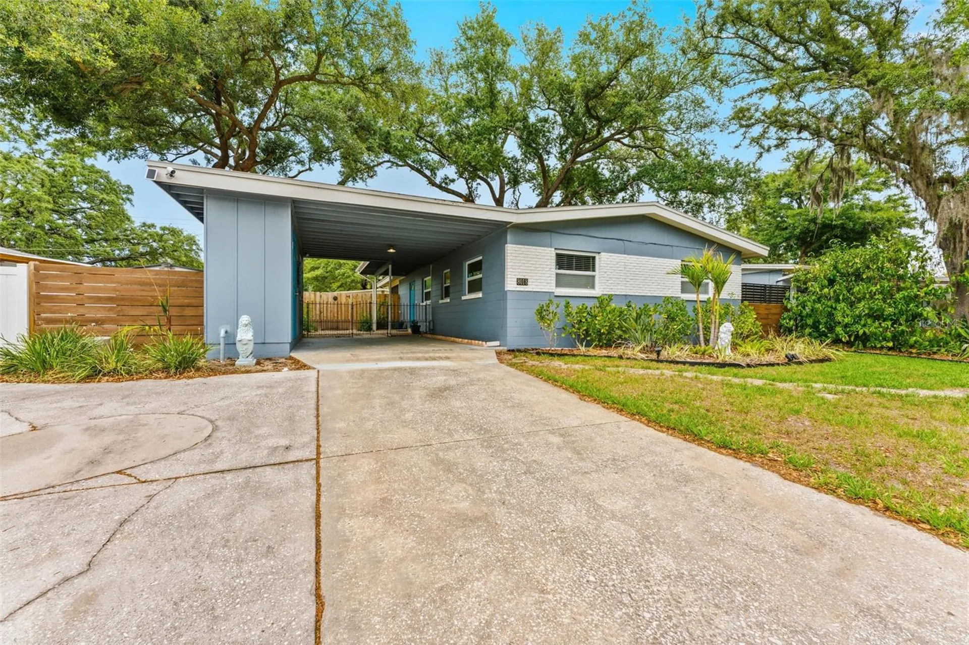 8018 N Ola Avenue Tampa FL 33604