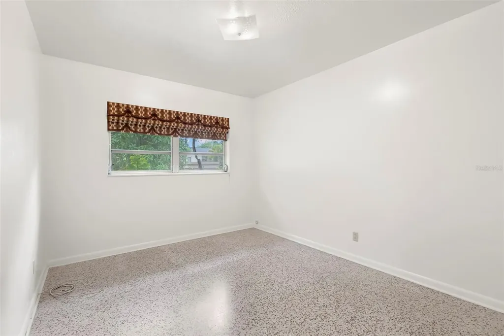 2616 Toronto Tampa FL 33629
