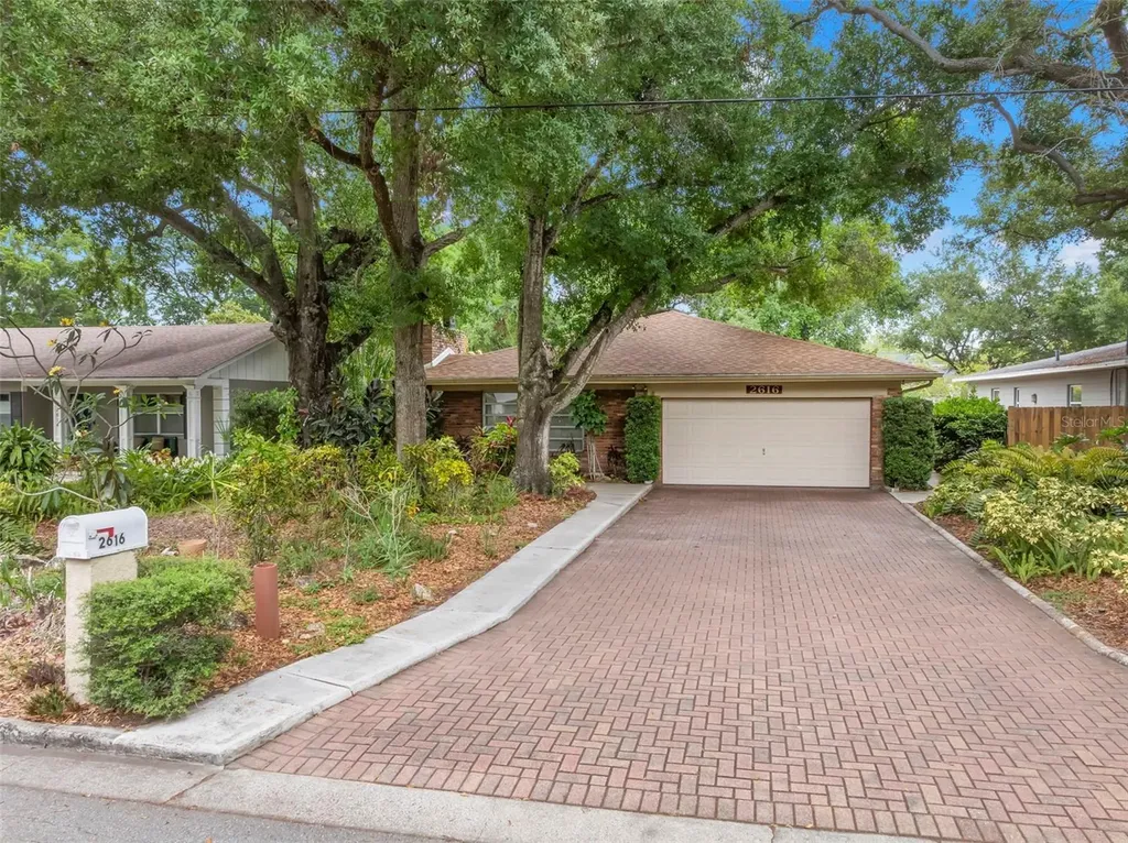 2616 Toronto Tampa FL 33629