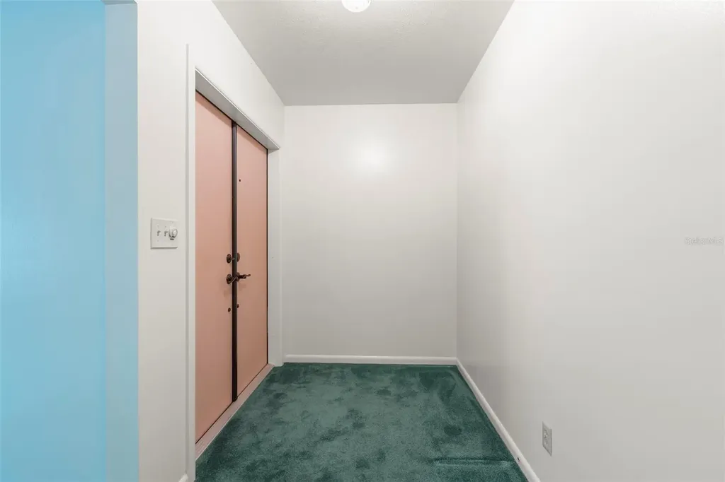 2616 Toronto Tampa FL 33629